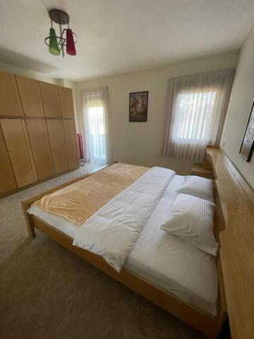 Evendum Central Apartment 1 Tiranë Luaran gambar
